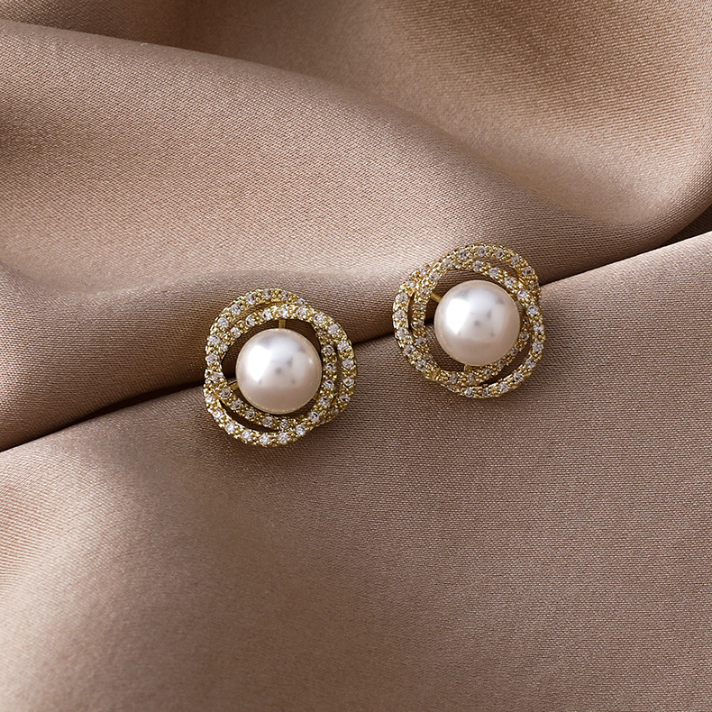 Korean Simple Pearl Zircon Earrings display picture 2