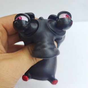 New exotic vinyl squinting little black pig pinch eye-breaking doll squeeze vent trick funny toy factory direct sales