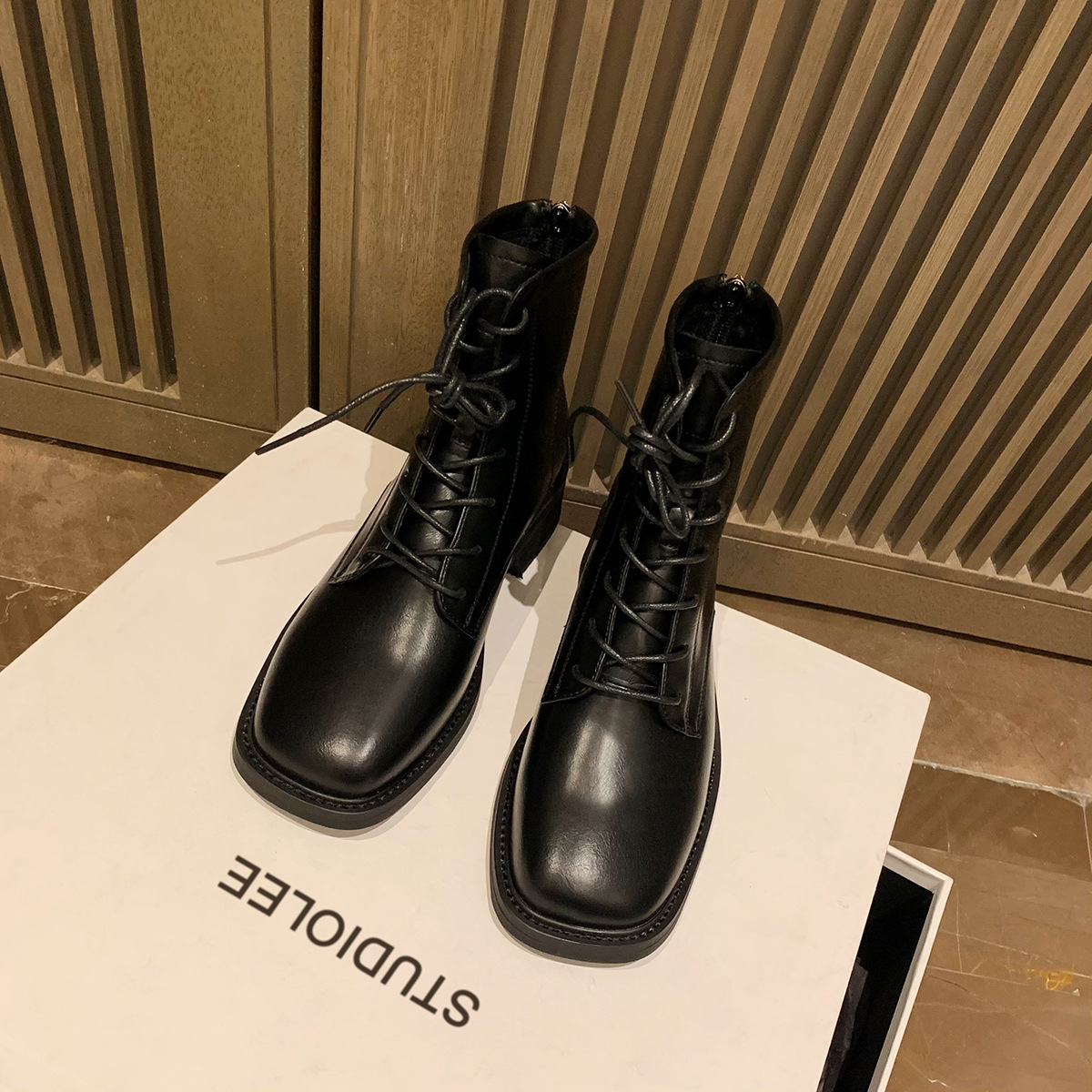 Motorcycle Rear Zipper Slimming Boots with Square Toe and Thick Heels Martin Boots_voghion.com