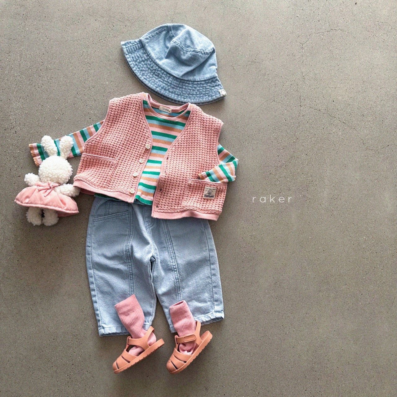 Ropa de salida para bebés, ropa de primavera, blusa de manga larga, ropa infantil, versión coreana, ropa infantil de primavera, blusa de fondo a rayas para niñas de primavera