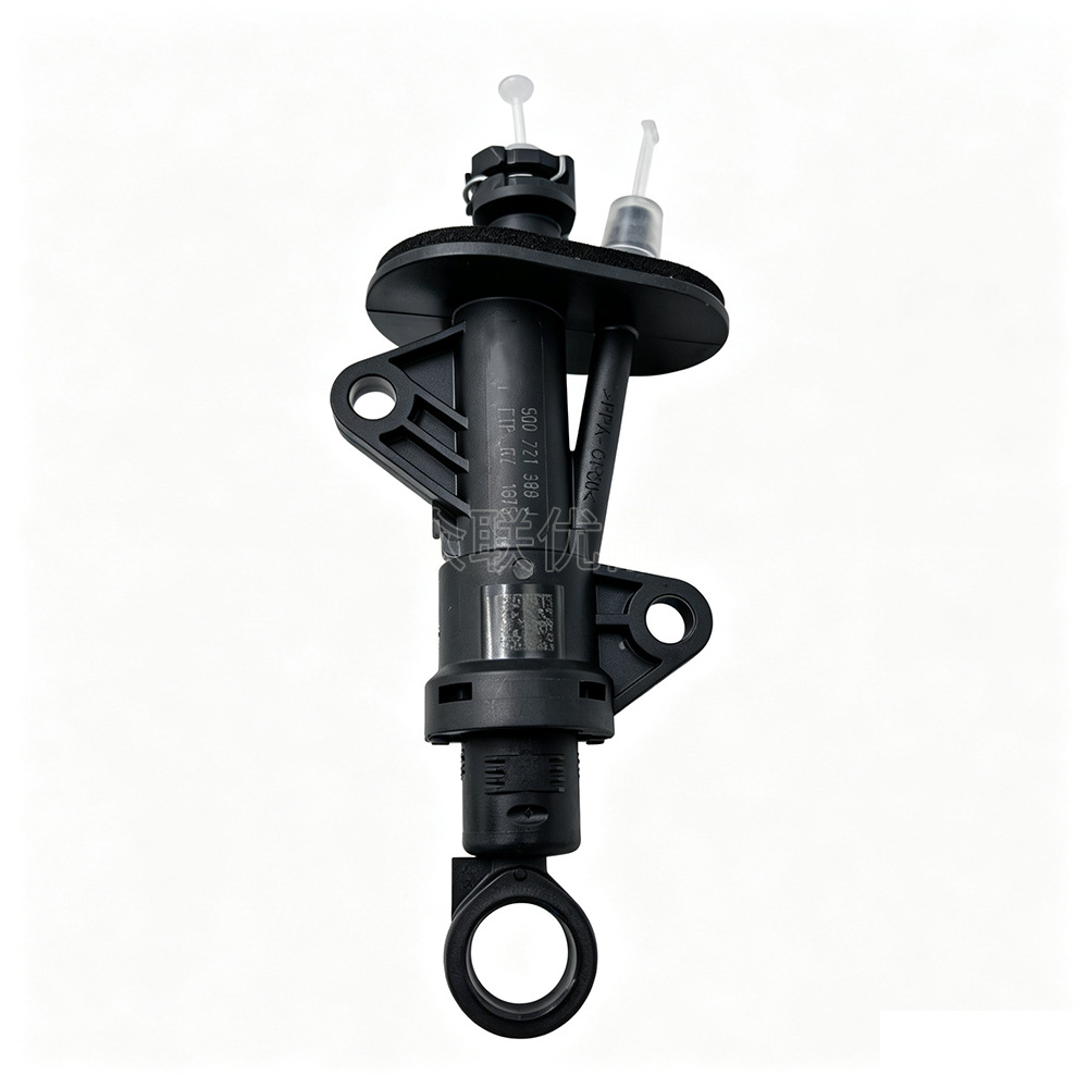 5Q0721388G 5Q0721388J Clutch Master Cylinder/Five-Pin Connector Suitable for Volkswagen Sagitar, Magotan, Golf