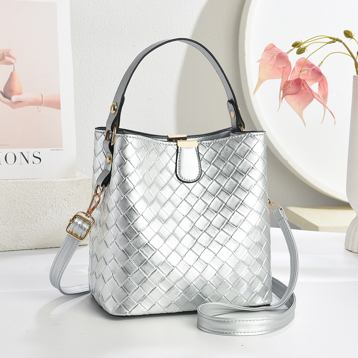 Temperamento bolsas de cubo bolsas de mano de estilo casual bolsas de mujer bolsas de hombro de moda bolsas de mochila transfronterizas image 5