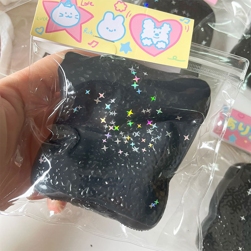 ストレス解消流体白黒トーストつまんでゆっくりとリバウンドします。|undefined