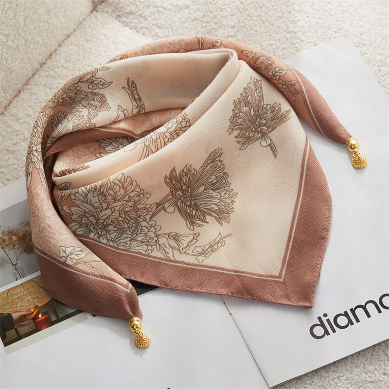 New 65.65 Magnetic Buckle Scarf Women's Square Scarf Winter Lazy Pendant Ins Scarf Scarf Decorative Fashion All-match