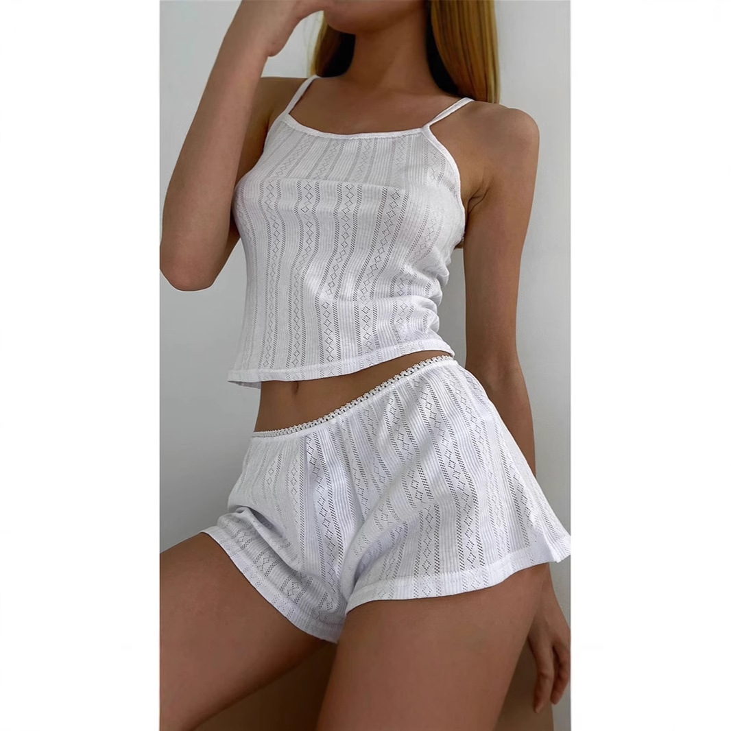 Conjunto de pijama feminino de duas peças, modelo camisola shorts de malha sexy para o verão de 2025, em jacquard branco, estilo europeu e americano._voghion.com