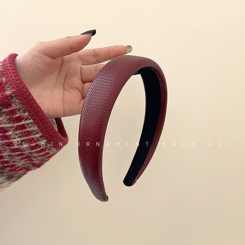 South Korea's new leather-textured headband burgundy niche texture retro Hong Kong style sponge high skull top zodiac year hair accessory for women