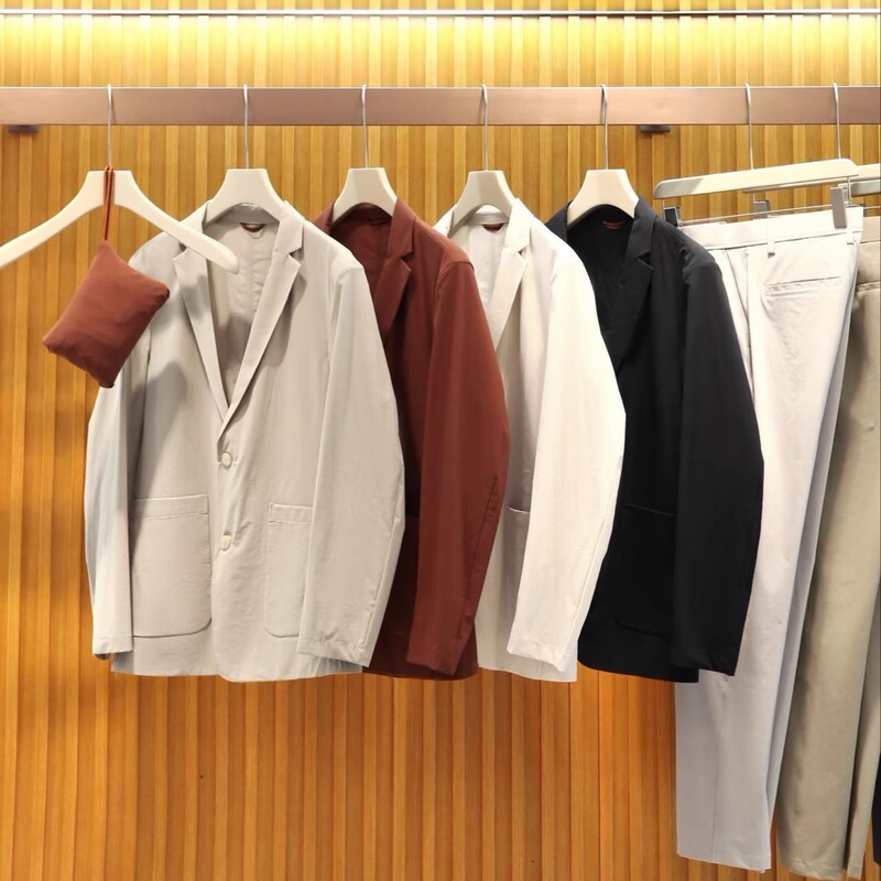 Reshape Summer Outfits! Zz Italian Luxury Classy Stowable, Light, Breathable, Quick-Drying, Sunscreen Single Suit for Men