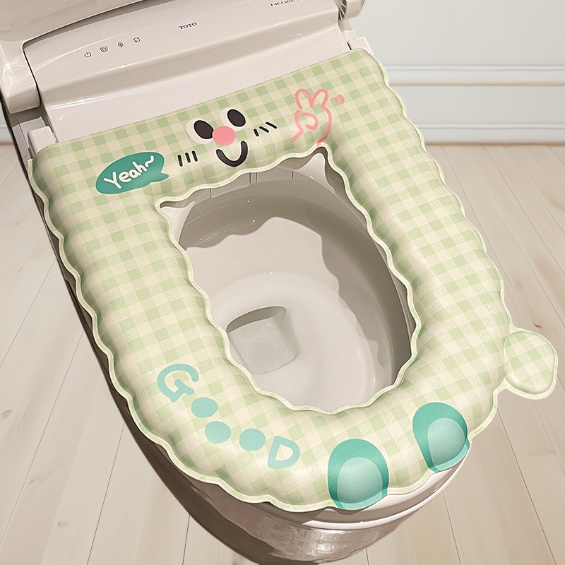 かわいいアニメの便器マット春夏は便器を拭くことができます。|undefined