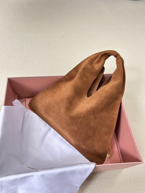 新爆品TR秋冬新作鹿皮絨毛牛皮の脇下におしゃれなバケツを持っています。|undefined
