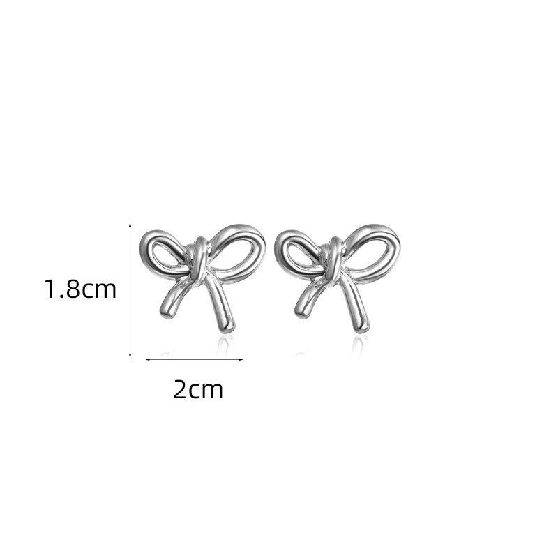 15g Weight Ear Studs Classification 1 Pair Quantity Daily, Party, Date Occasion Alloy Material Heart Shape, Bow Knot Pattern Women's Gender Plating Design Vintage Style Style 1 Pair Vintage Style Heart Shape Bow Knot Plating Alloy Ear Studs 1