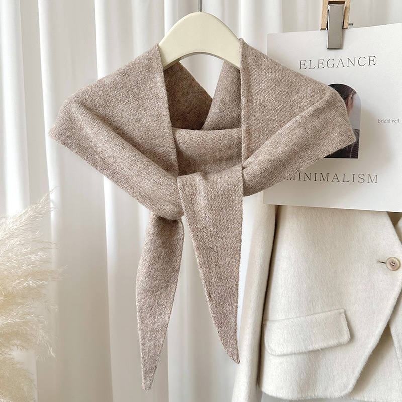 Corea Del Sur Dongdaemun nuevo color puro de punto triángulo bufanda mujeres Otoño e Invierno versátil cálido cuello decorativo bufanda chal