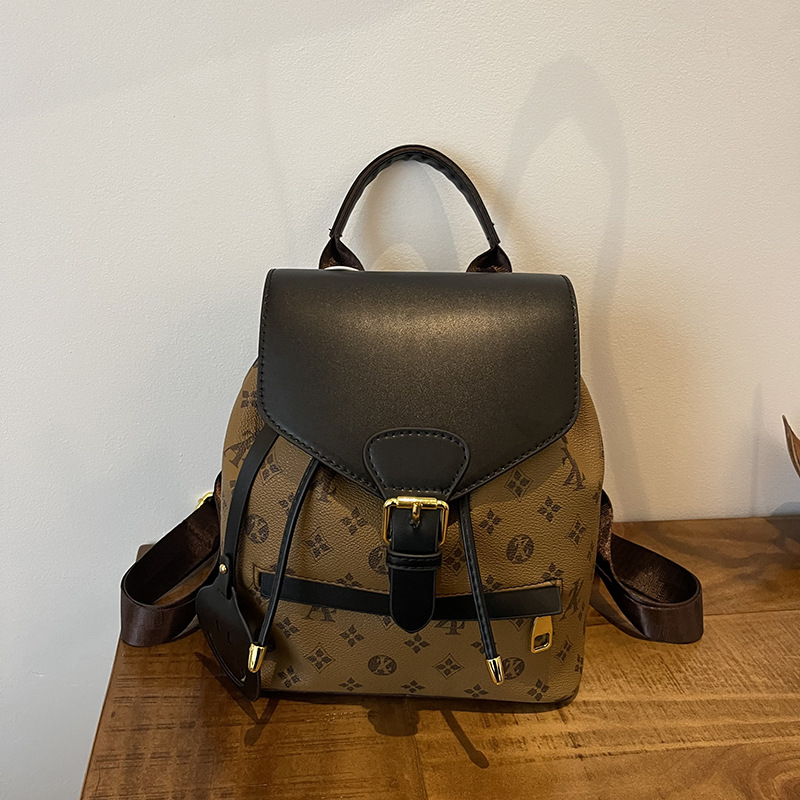 Mochila retro para mujer, mochila de color de contraste de gran capacidad para todo fósforo 2024 nuevo bolso de mujer estampado de alto valor de moda europea y americana