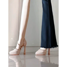 女式时装单鞋;女式皮靴;高跟凉鞋