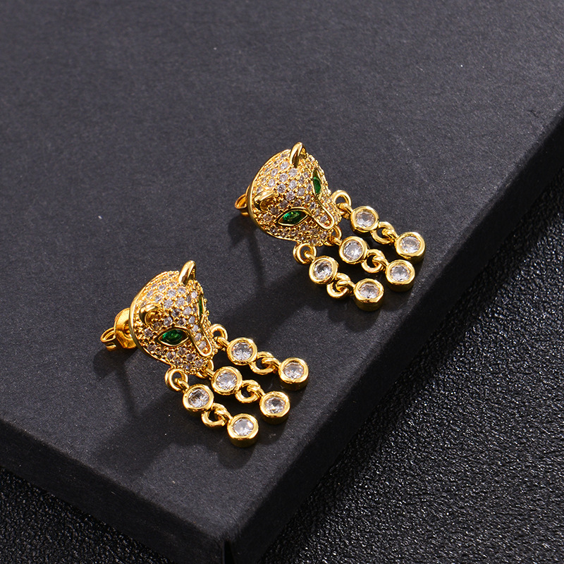 Nouvelles Boucles D&#39;oreilles Longues En Diamant Incrusté D&#39;os De Poisson En Gros display picture 6