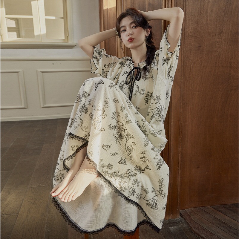 Summer Clouds Cotton Short-sleeved Nightgown Women with Chest Pad 2025 New Pregnant Women Pajamas Princess Style Cute Home Clothes