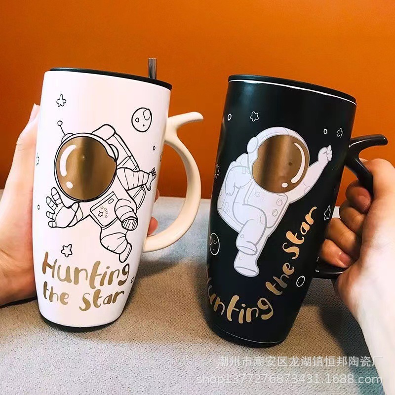 Cosmonauta paseo cosmológico Capacidad de dibujos animados espacio taza de agua de cerámica Regalos de acompañante de eventos de vacaciones
