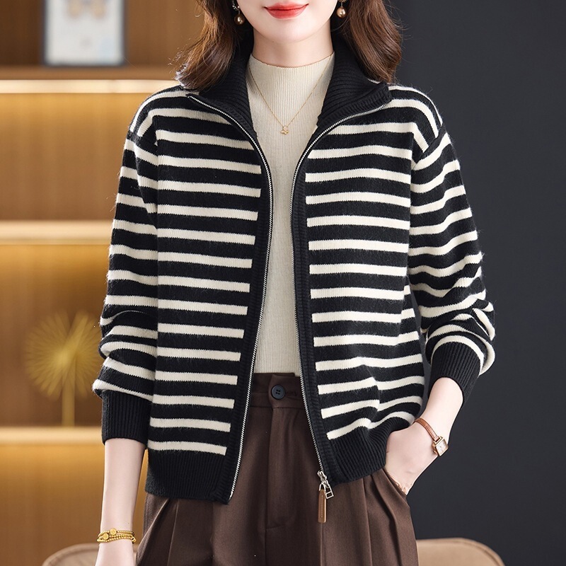 Korean-style double-zipper striped knitted cardigan for women, new loose and stylish sweater jacket for spring, autumn, and winter