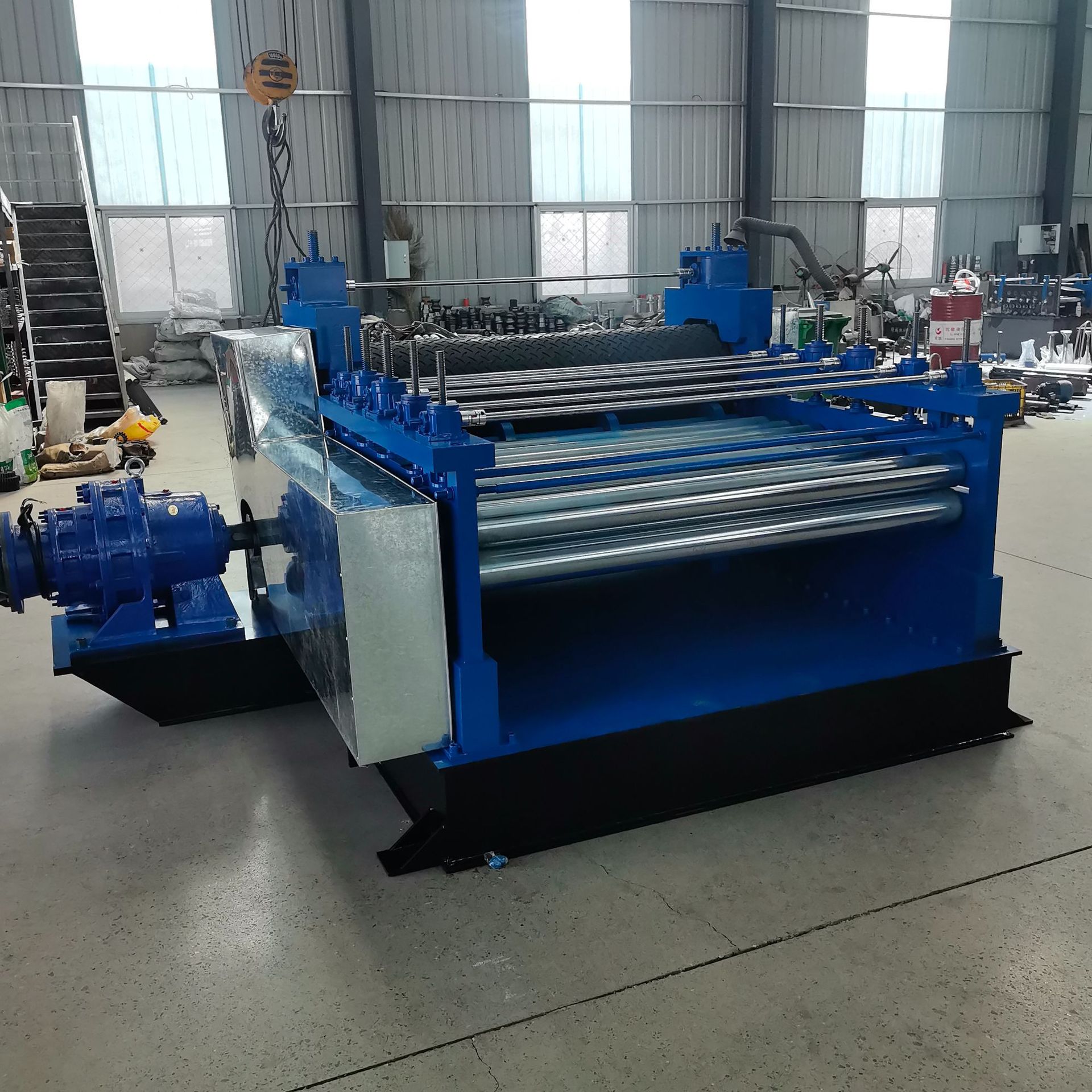 Anti-Skid Embossing Machine Stainless Steel Plate Aluminum Plate Galvanized Plate Embossing Machine Concave and Convex Pattern Metal Plate Anti-Skid Knurling Machine