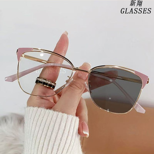 �r�н���׃ɫ���{�����R�����羳�U��؈�����R�ܚW��insƽ���R