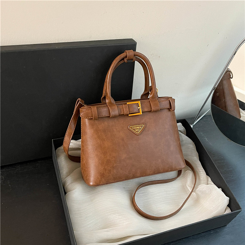 Bag Bags mujeres 2024 nueva moda transfronteriza cinturón decoración bolsos cuadrados retro de hombro una mochila de cabello