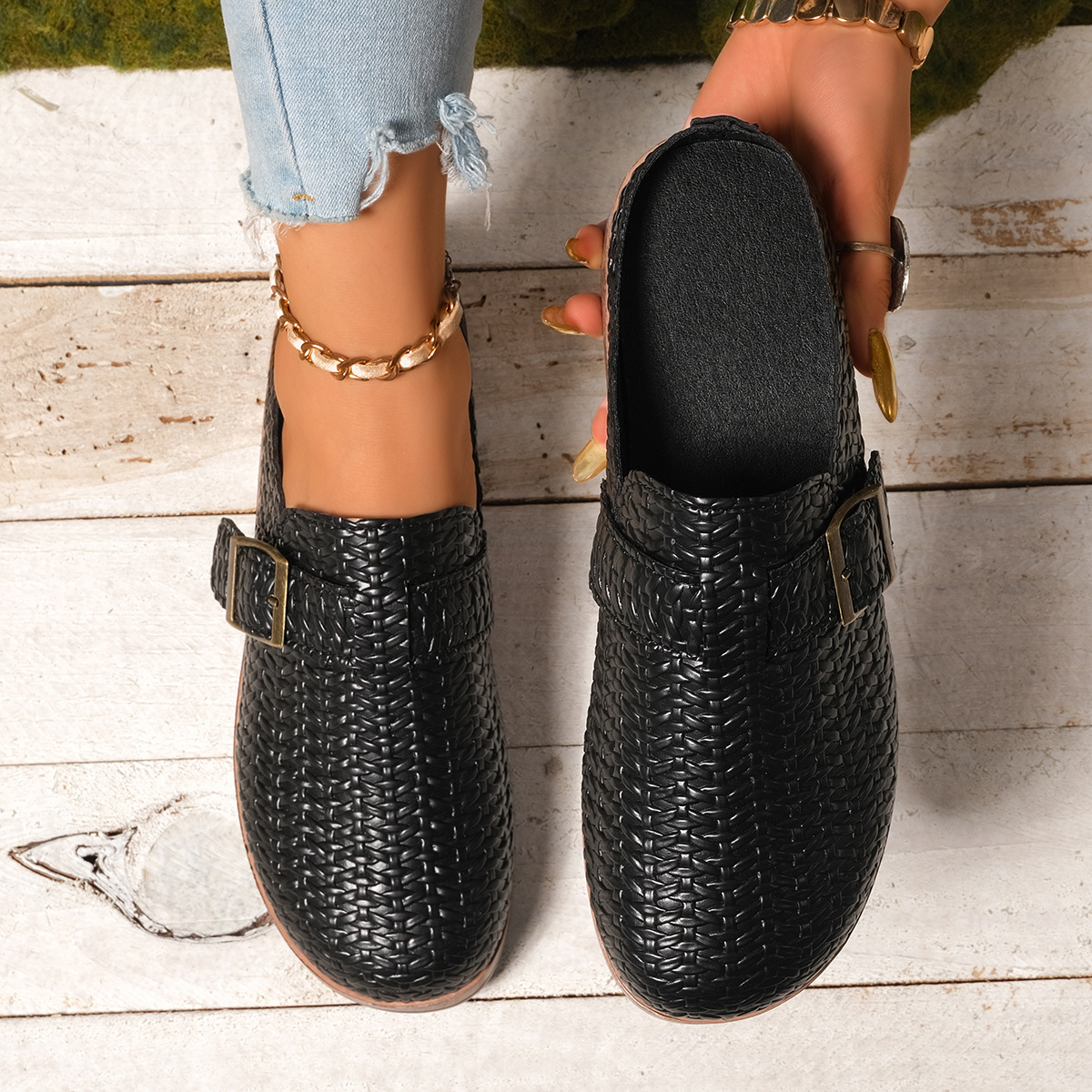 Summer Plus Size Retro Closed Toe Slippers For Women, Flat Low Heel, Wearable With Belt Buckle, Half Slippers_vogvips.com