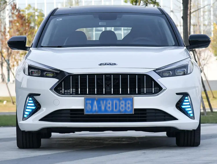 Suitable for 20 JAC Jiayue A5 daytime running lights 21-23 Sihao A5 modified LED daytime running lights fog lights