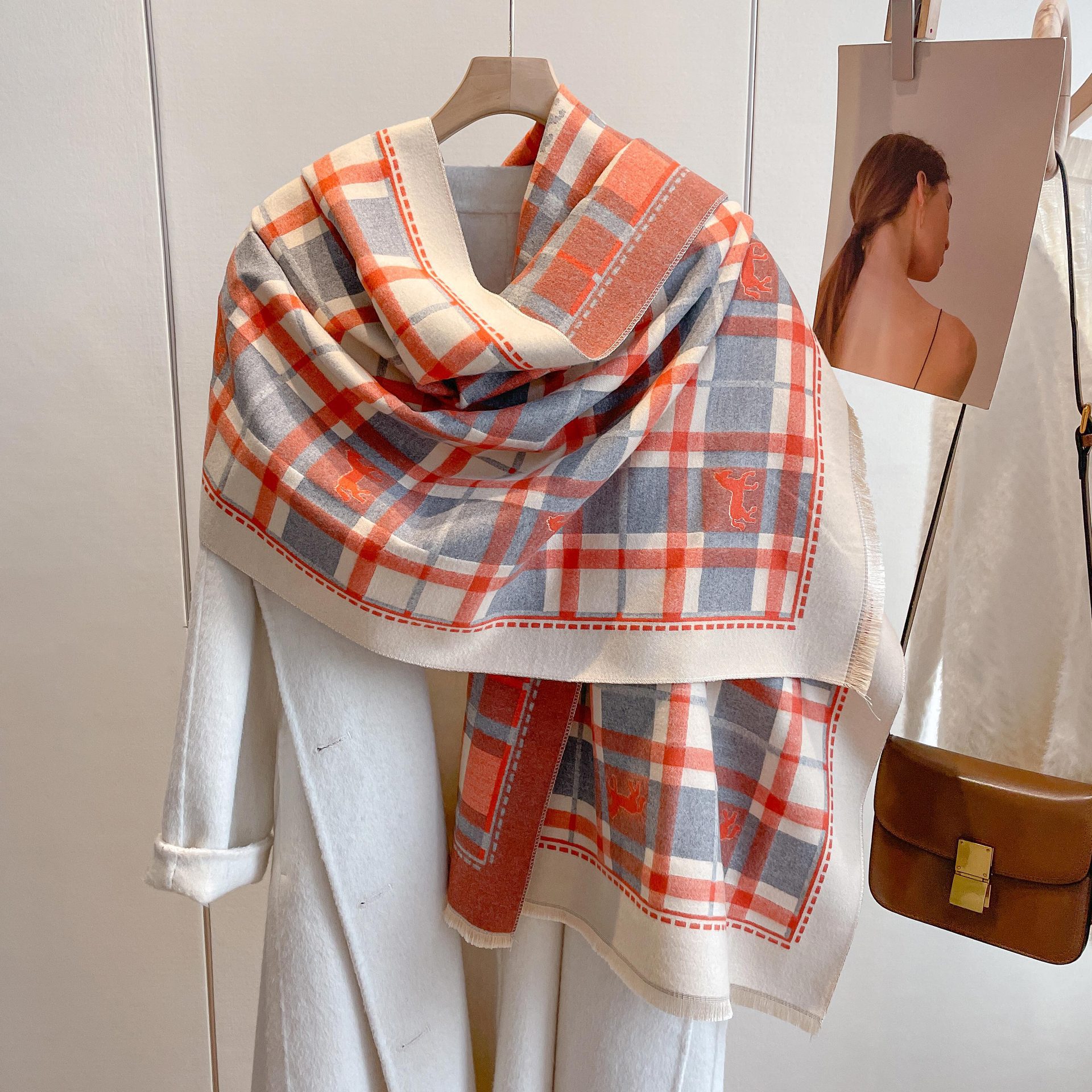 Estilo coreano pony moda estilo occidental Luz de lujo a cuadros de doble cara bufanda impresa de las mujeres otoño e invierno cálido chal engrosado bufanda