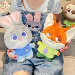 かわいい誕生日プレゼントズートピア豚ディニックぬいぐるみ人形キツネ子供の楽しい人形卸売