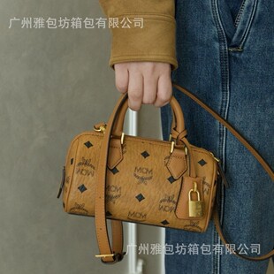 Pendant, pillow, one-shoulder bag, shoulder bag
