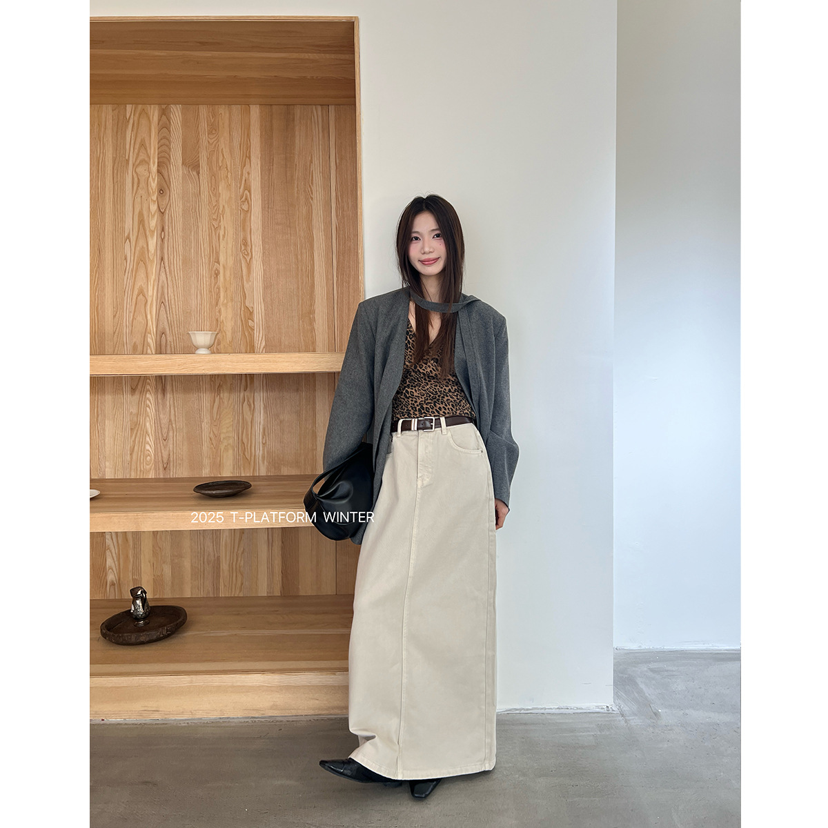 [t Stage] T-Platform Guangzhou Thirteen Lines Denim Slit Skirt [Non-Returnable and Non-Exchangeable] 66079