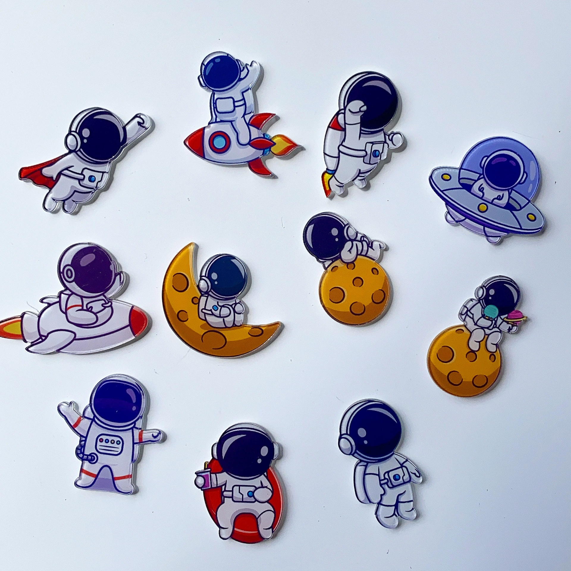Брошь космонавта милый акриловый значок одежда сумка булавка Воротник Мультфильм Аксессуары значок прилив