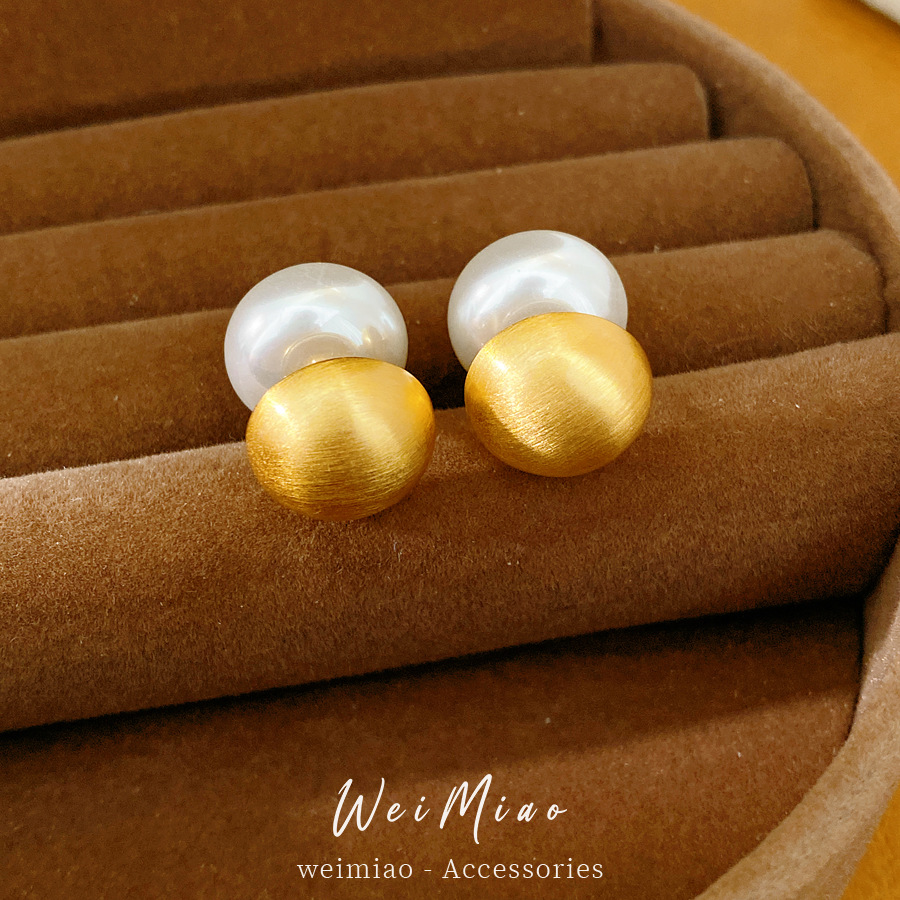 Un aretes de perlas redondos pincelados de moda simple para viajar aretes de perlas ligeros de lujo de alta calidad para mujeres image 1