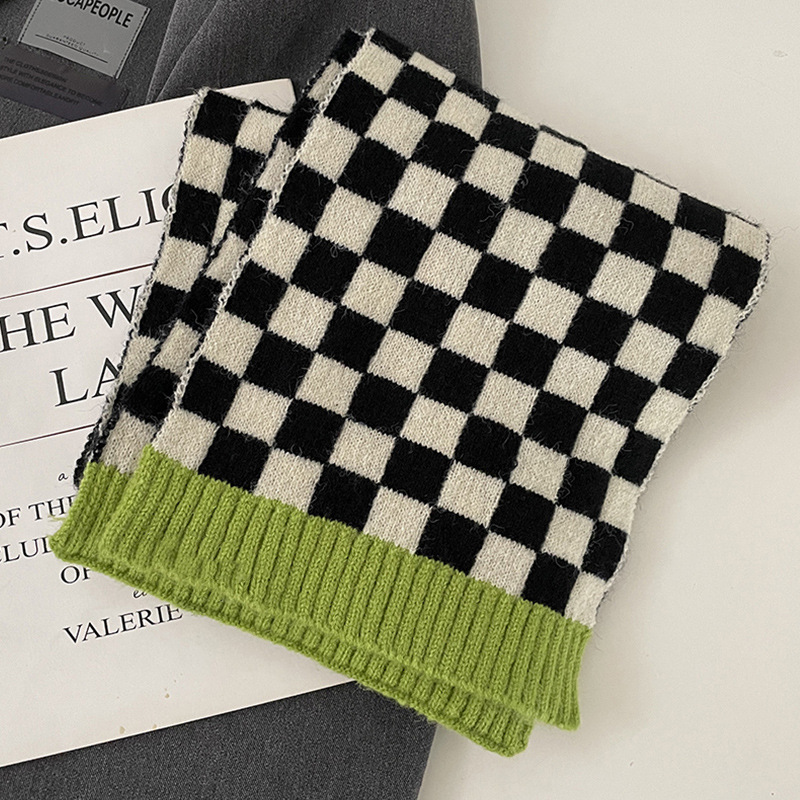 Xiaozhong Chessboard Knitted Woolen Women's Winter Black White Checkered Pattern Korean Version Versatile Student Spring_voghion.com