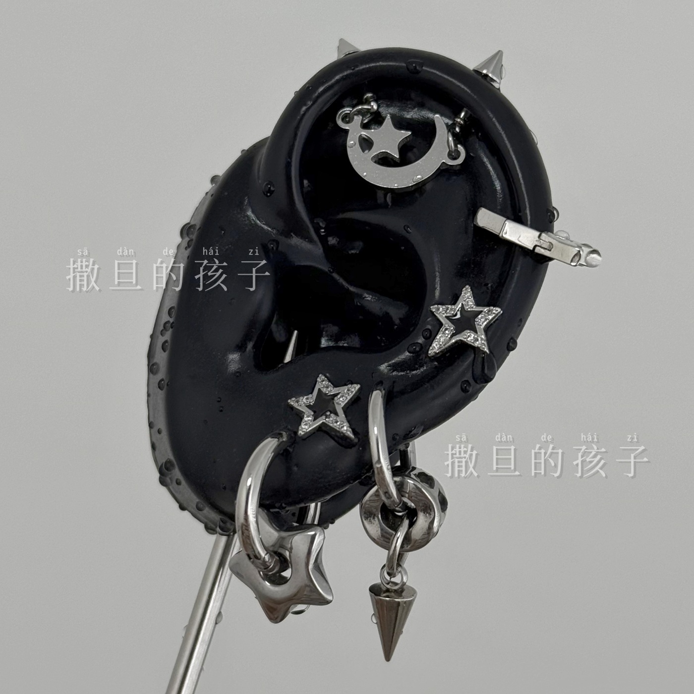 Pointed titanium steel lip stud product view