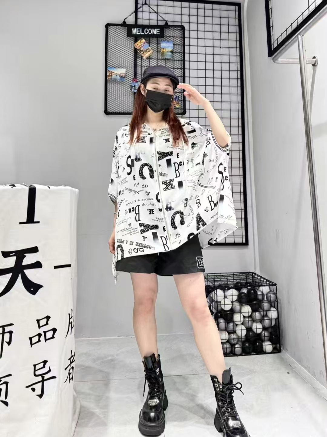 Fashionable summer retro cardigan with hood