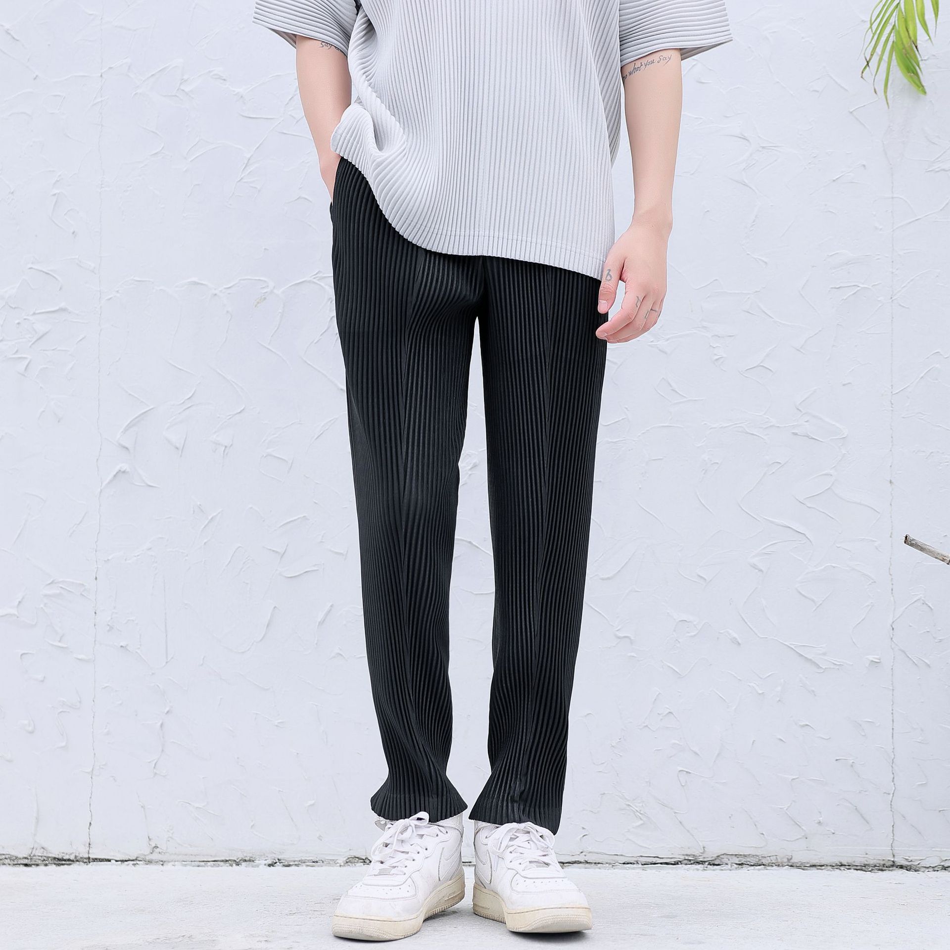 河豚春夏新款褶皺男裝休閑褲松緊腰時尚簡約風格商務2022年潮