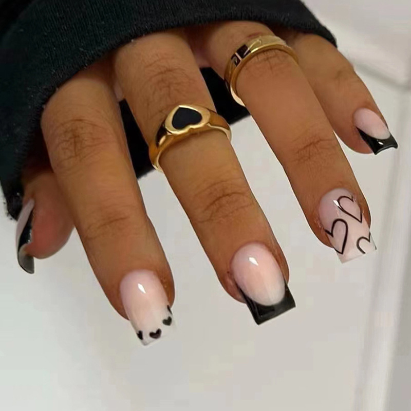 Minimalist Black Heart False Nails European Style Long Press-ons_voghion.com