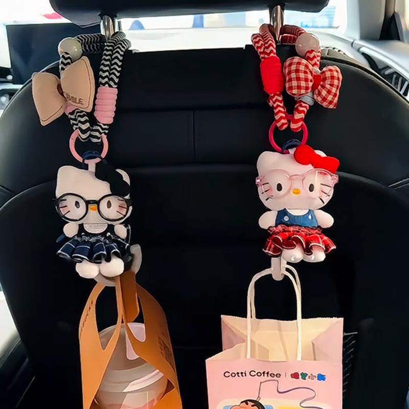チェック柄スカートキティ車フッククリエイティブ高価値車のインテリアアクセサリー漫画かわいい車の椅子の背もたれ装飾品女性のための|undefined