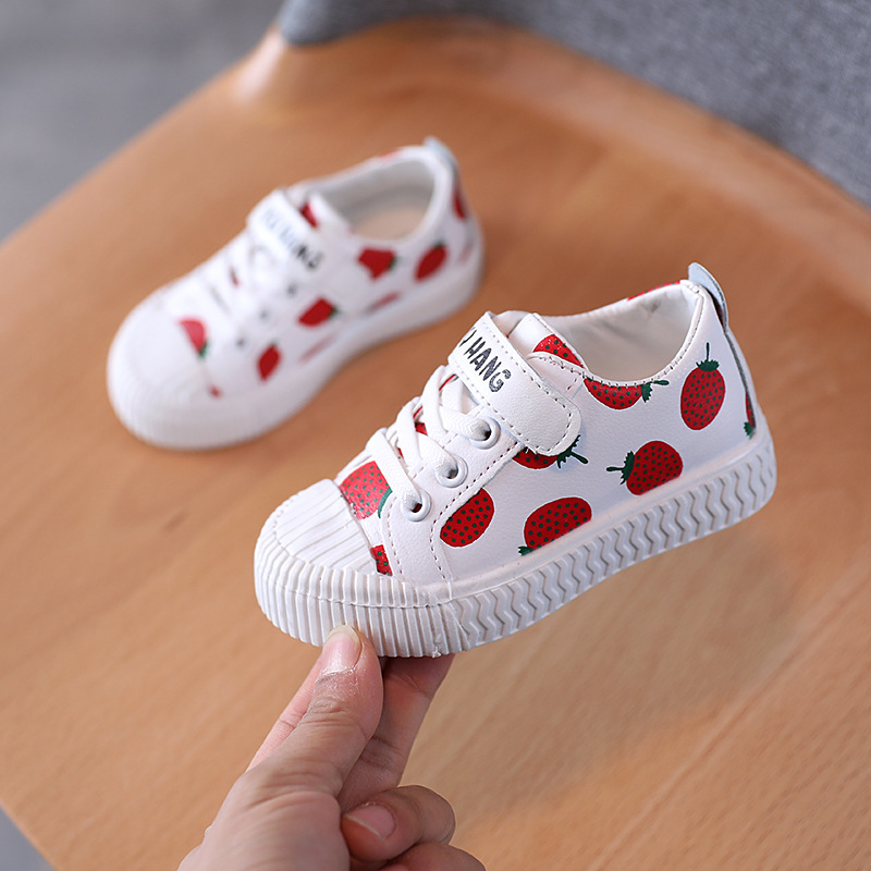 Spring and autumn new children's cartoon board shoes for boys and girls strawberry pineapple shoes soft bottom baby shoes wholesale a generation of hair
