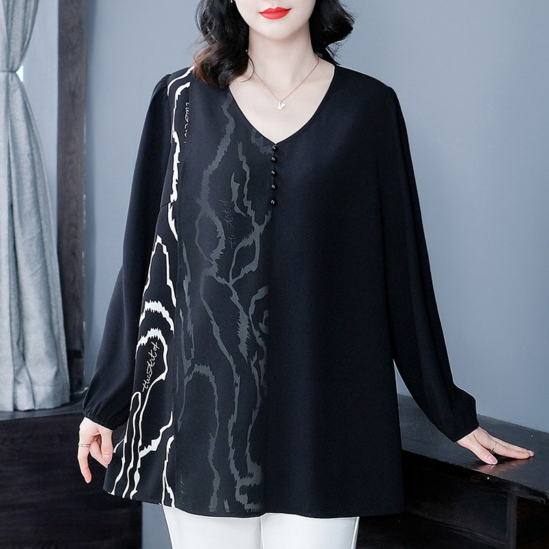 Plus-size loose-fitting chiffon t-shirt/blouse for plus-size women (up to 200 lbs), stylish and slimming.