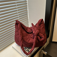 �p���＾�����½���Ů���ԕr�д��������e��ӆμ�б��������Ů