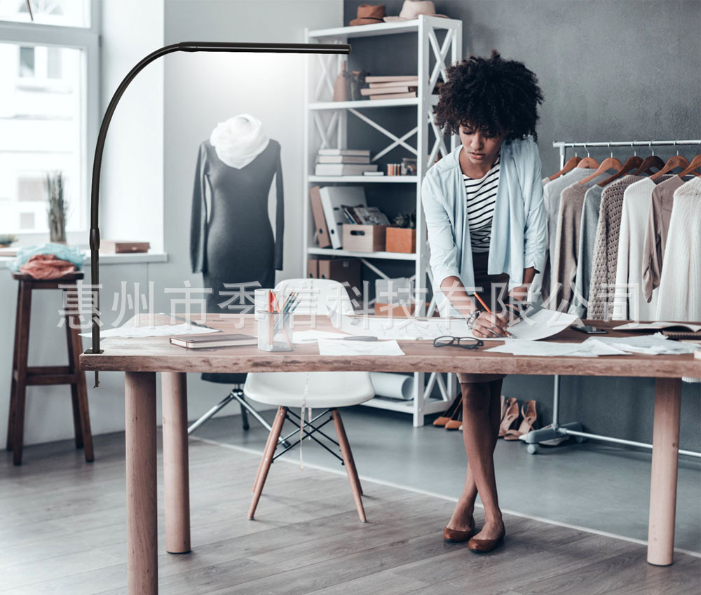 LED高亮触控夹子台灯 办公卧室书桌工程台灯 阅读学习工作夹子灯