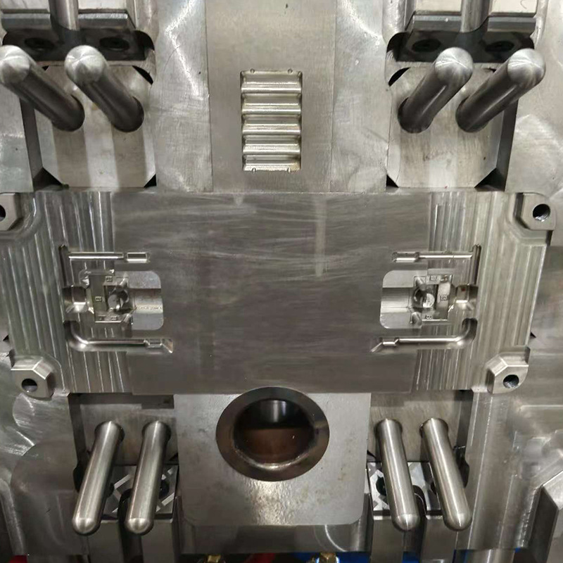 アルミダイカスト金型、図面・サンプル金型の研究開発・製造、高精度ダイカスト金型メーカー|undefined