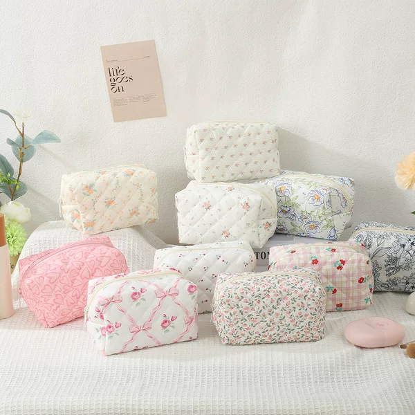 New Large-Capacity Quilted Travel Cosmetic Bag, Skincare Toiletry Pouch, Floral Lipstick Storage Bag, Ins-Style Girls' Pencil Case