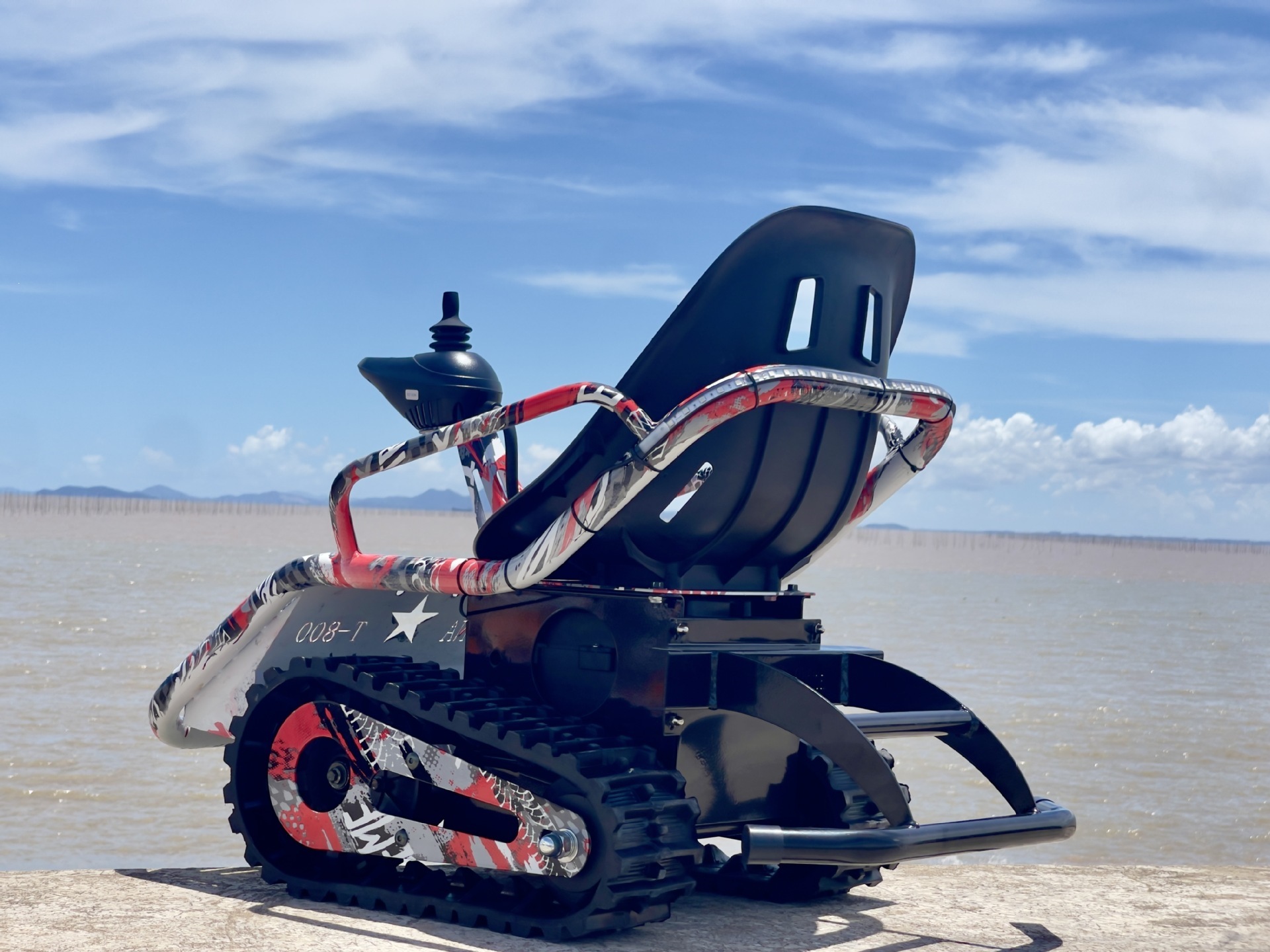 Children's Electric Tracked Beach Vehicle, All-Terrain Tracked Go-Kart, Upgraded Anti-Tip Tracked Tank Vehicle