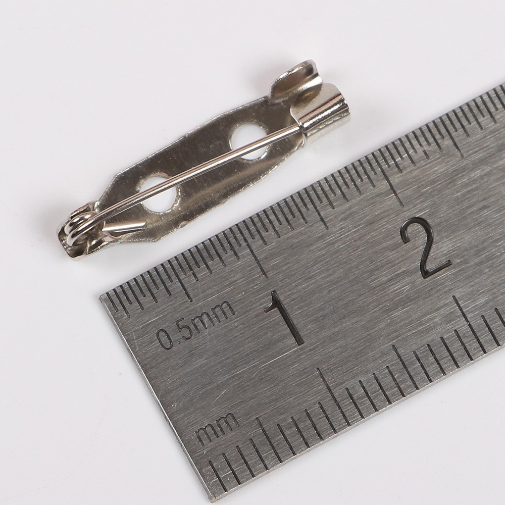2.0cm nickel brooch