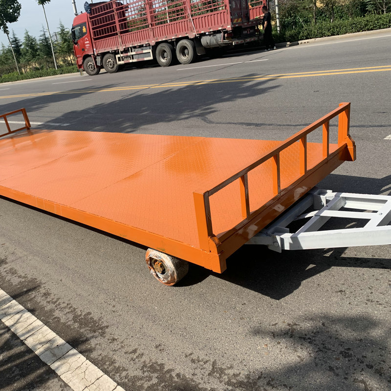 重型四轮平板运输车机场码头物资行李搬运拖车仓库快递周转车