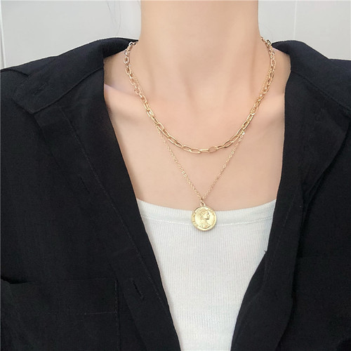 Japanese and Korean-style accessories, niche golden multi-layer stacking coin necklace for women, simple and elegant, versatile, clavicle chain
