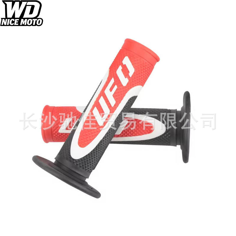 Universal motorcycle modification three-color UF0 handlebar grips suitable for Zhangxue Chunfeng Honda CB off-road vehicle accessories
