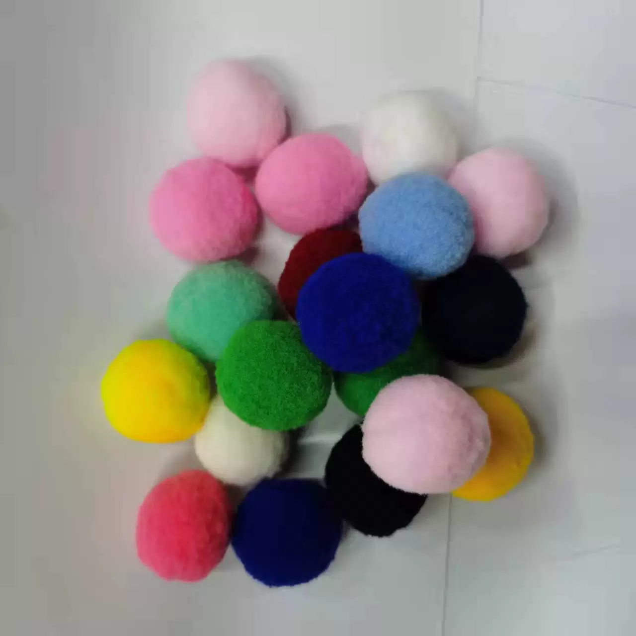 Peluches multicolor de alta felpa, hecho a mano, poliéster